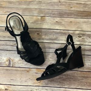 Giani Bernini Adasah Black Wedge Shoes Heel Size 7